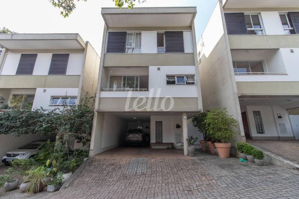 FACHADA CASA de Casa à venda, em condomínio - sobrado com 242 m², 4 quartos e 4 vagas em Tremembé - São Paulo