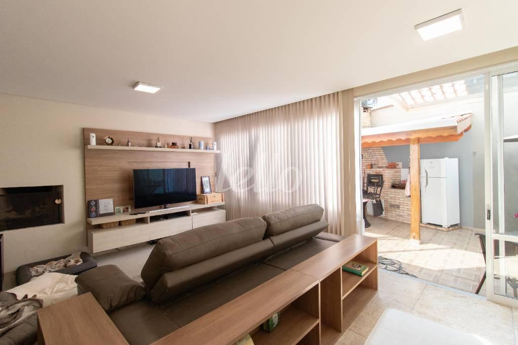 SALA de Casa à venda, em condomínio - sobrado com 242 m², 4 quartos e 4 vagas em Tremembé - São Paulo
