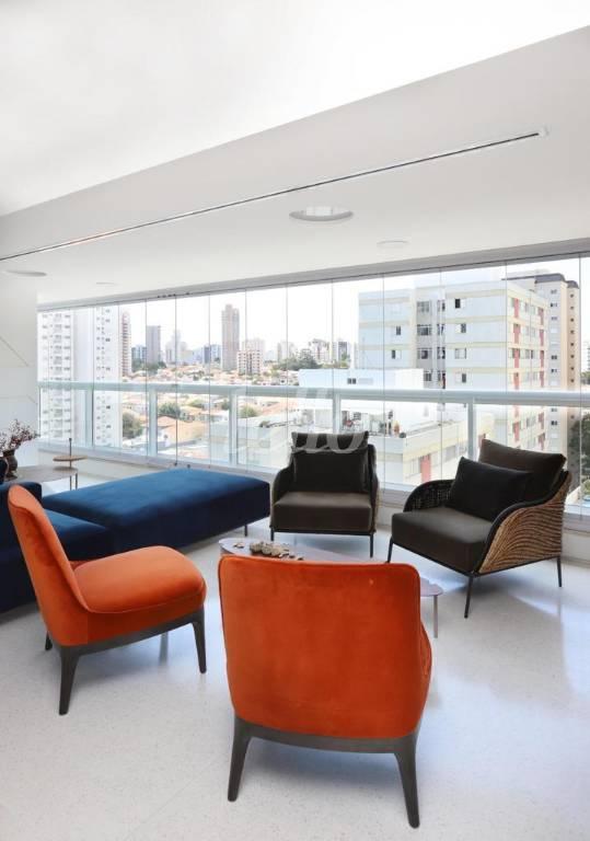 VARANDA de Apartamento à venda, Padrão com 174 m², 2 quartos e 3 vagas em Vila Clementino - São Paulo