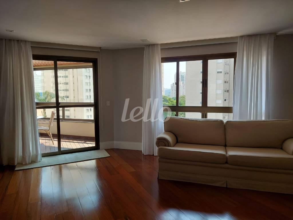 SALA de Apartamento à venda, Padrão com 162 m², 4 quartos e 3 vagas em Vila Leopoldina - São Paulo