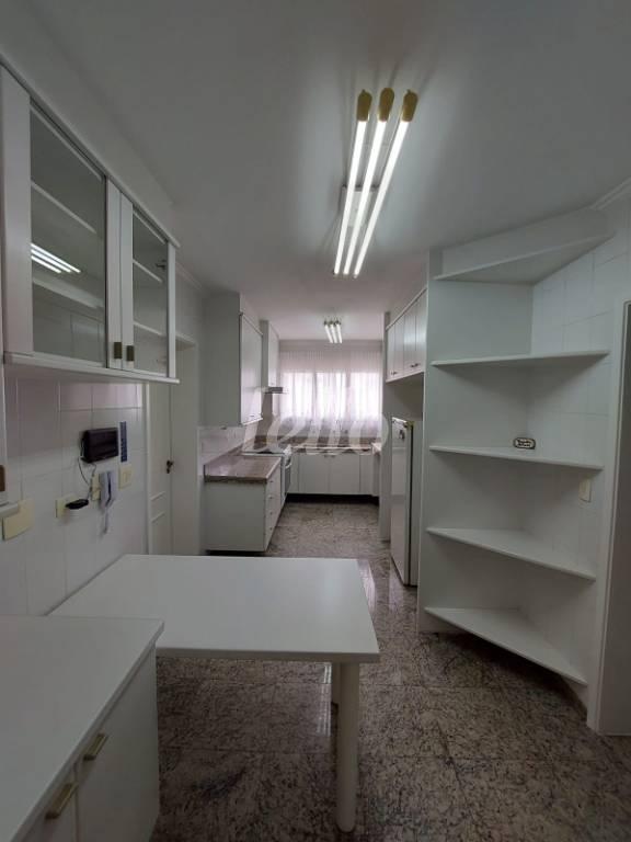 COZINHA de Apartamento à venda, Padrão com 162 m², 4 quartos e 3 vagas em Vila Leopoldina - São Paulo