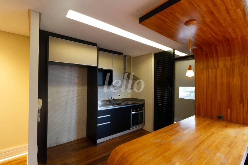COZINHA de Apartamento para alugar, Duplex com 90 m², 1 quarto e 2 vagas em Paraíso do Morumbi - São Paulo