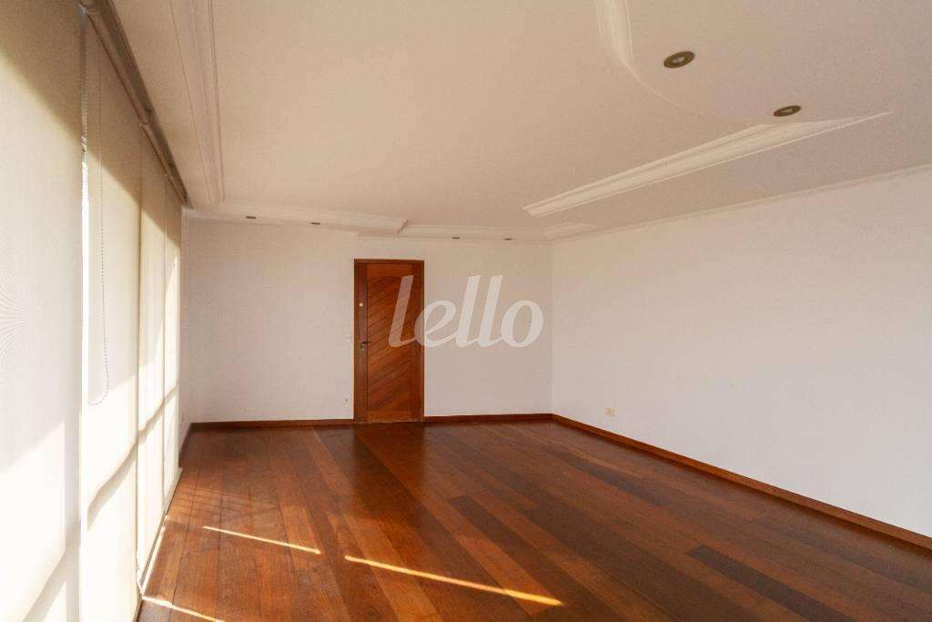 SALA de Apartamento para alugar, Padrão com 106 m², 3 quartos e 2 vagas em Vila Suzana - São Paulo