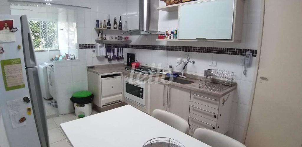 COZINHA de Apartamento à venda, Padrão com 65 m², 2 quartos e 1 vaga em Vila Cláudia - São Paulo