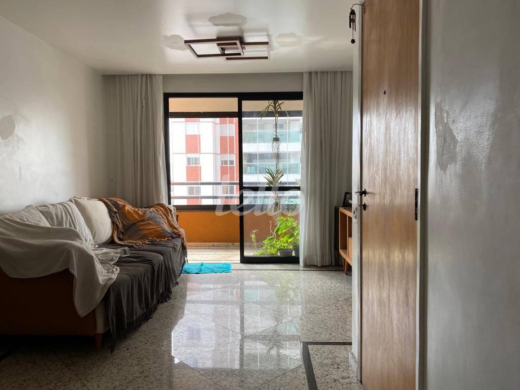 SALA DE ESTAR de Apartamento à venda, Padrão com 84 m², 3 quartos e 2 vagas em Vila Zilda - São Paulo