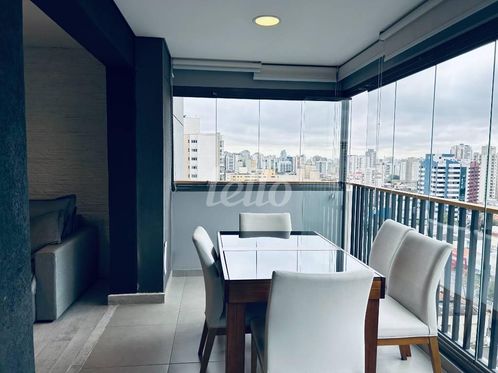 VARANDA GOURMET de Apartamento à venda, Padrão com 69 m², 2 quartos e 1 vaga em Saúde - São Paulo