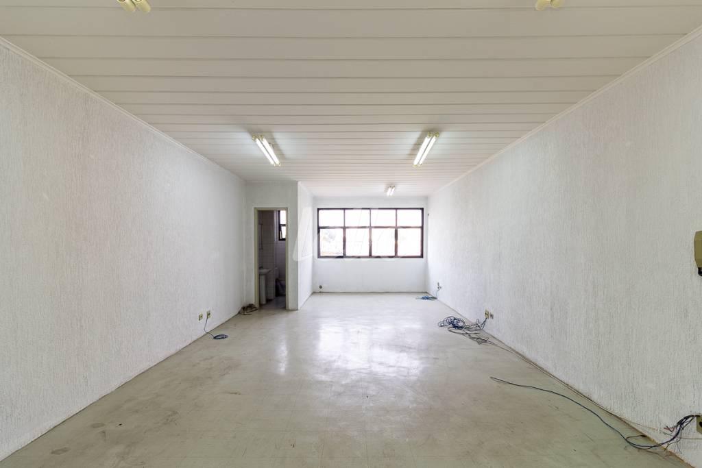 SALA de Sala / Conjunto para alugar, Padrão com 47 m², e 1 vaga em Ipiranga - São Paulo