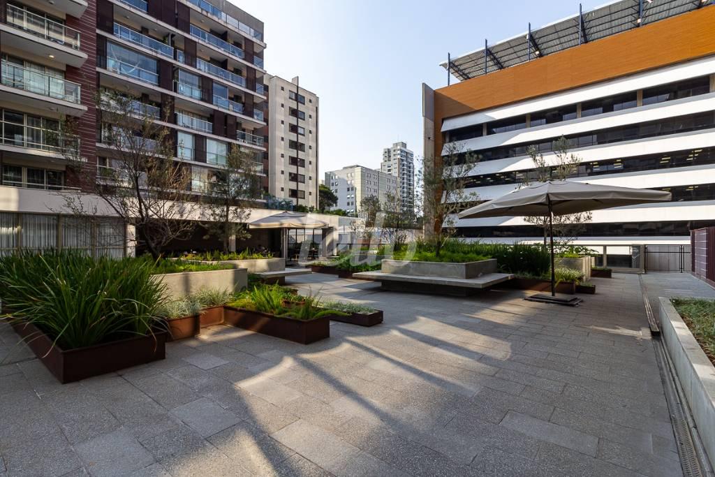 AREA EXTERNA de Sala / Conjunto para alugar, Padrão com 369 m², e 11 vagas em Pinheiros - São Paulo