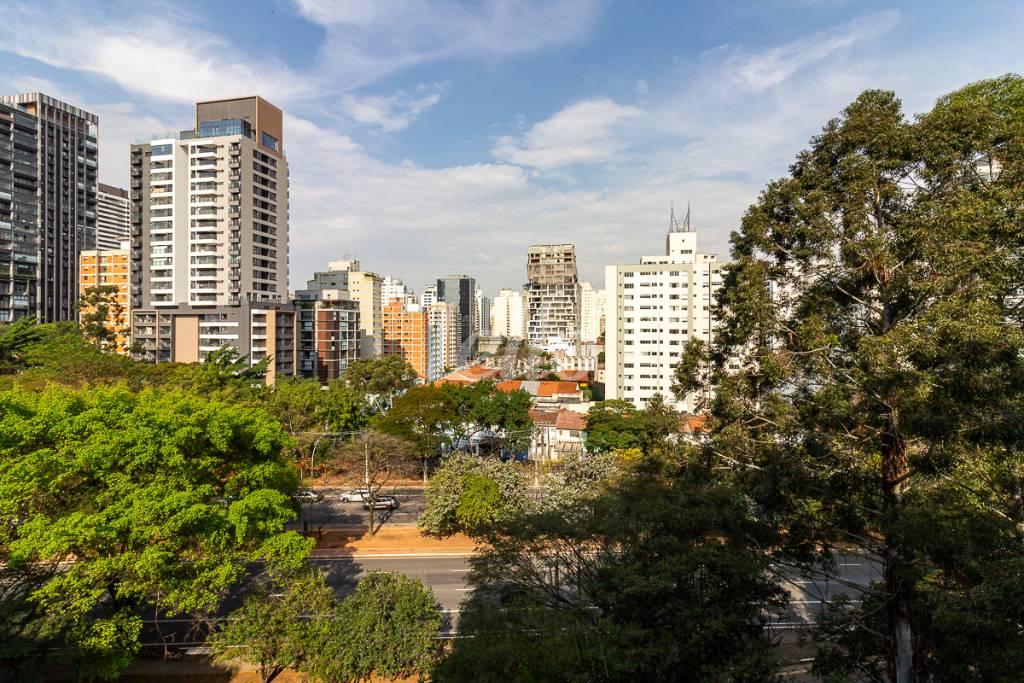 VISTA de Sala / Conjunto para alugar, Padrão com 369 m², e 11 vagas em Pinheiros - São Paulo