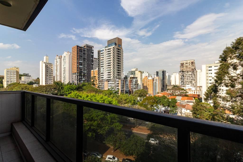 VARANDA de Sala / Conjunto para alugar, Padrão com 369 m², e 11 vagas em Pinheiros - São Paulo