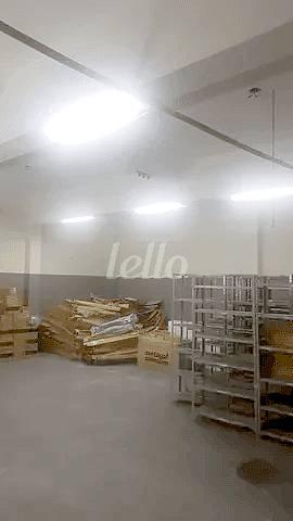 SALAO de Galpão/Armazém à venda, Padrão com 420 m², e 4 vagas em Vila Prudente - São Paulo