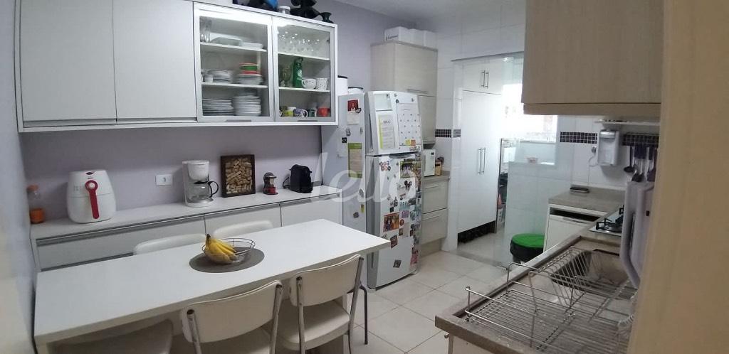 COZINHA de Apartamento à venda, Padrão com 65 m², 2 quartos e 1 vaga em Vila Cláudia - São Paulo