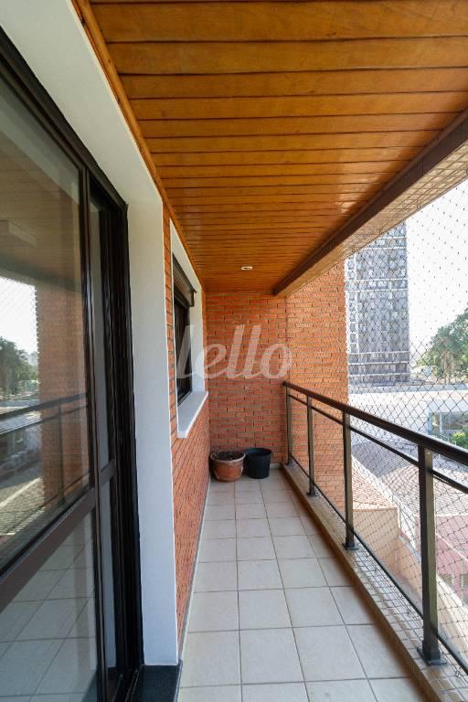SACADA GOURMET de Apartamento para alugar, Padrão com 110 m², 3 quartos e 2 vagas em Santo Amaro - São Paulo