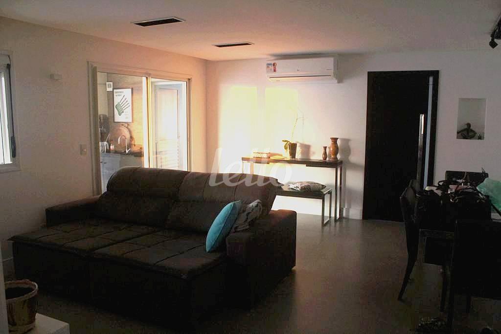SALA de Apartamento à venda, Padrão com 120 m², 3 quartos e 2 vagas em Parque da Vila Prudente - São Paulo