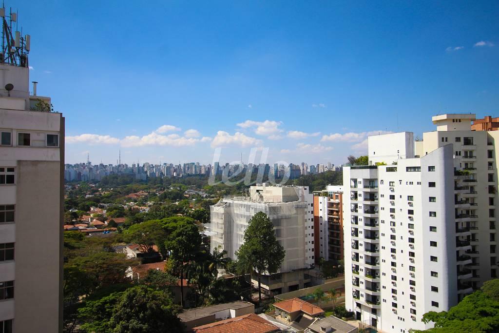 VISTA de Apartamento para alugar, Padrão com 68 m², 2 quartos e 1 vaga em Vila Nova Conceição - São Paulo