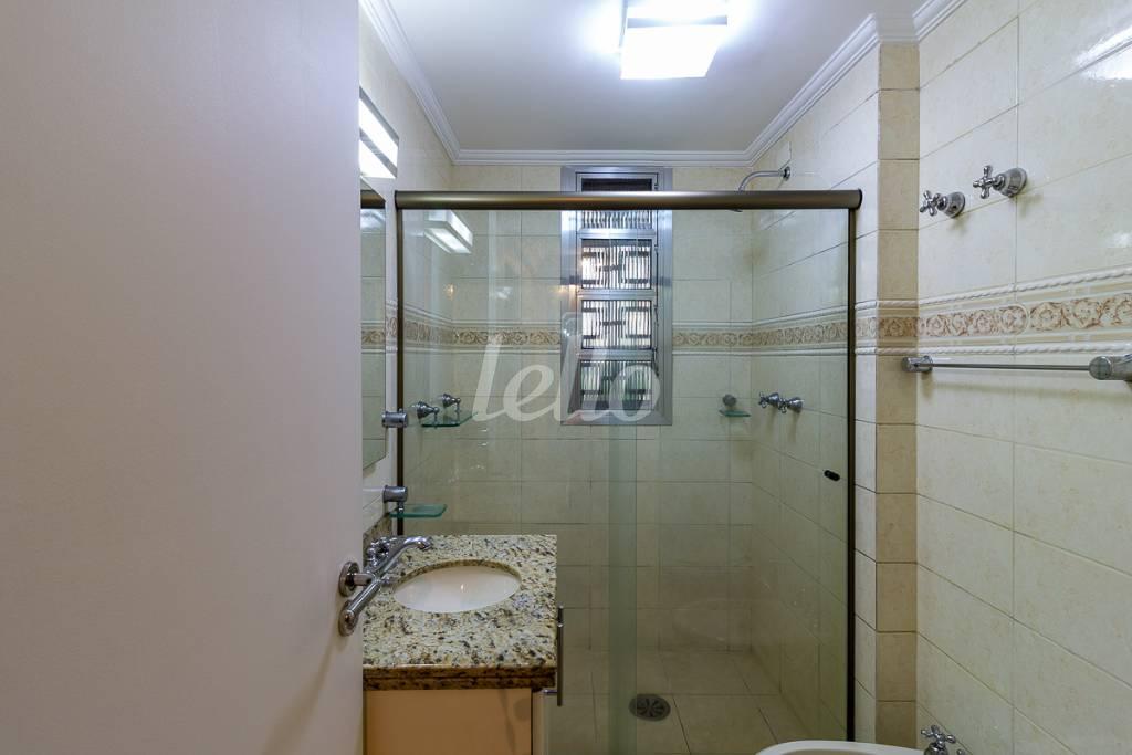 BANHEIRO de Apartamento para alugar, Padrão com 184 m², 3 quartos e 1 vaga em Jardim Paulista - São Paulo