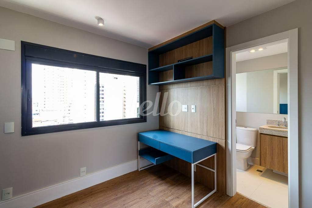 SUITE 1 de Apartamento para alugar, Padrão com 242 m², 3 quartos e 3 vagas em Sumaré - São Paulo