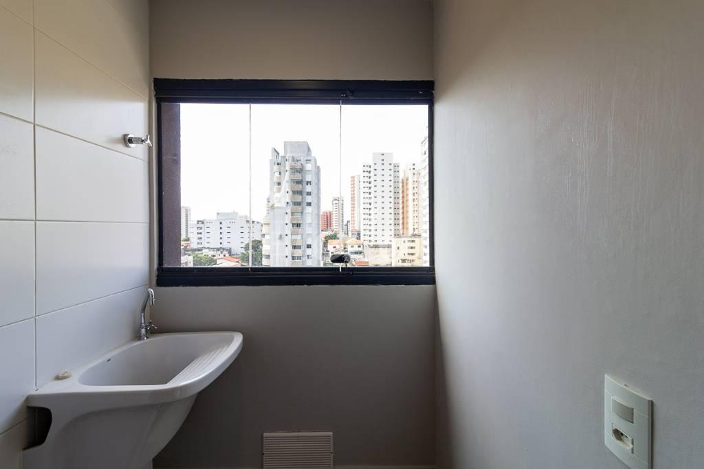 AREA DE SERVIÇO de Apartamento para alugar, Padrão com 242 m², 3 quartos e 3 vagas em Sumaré - São Paulo
