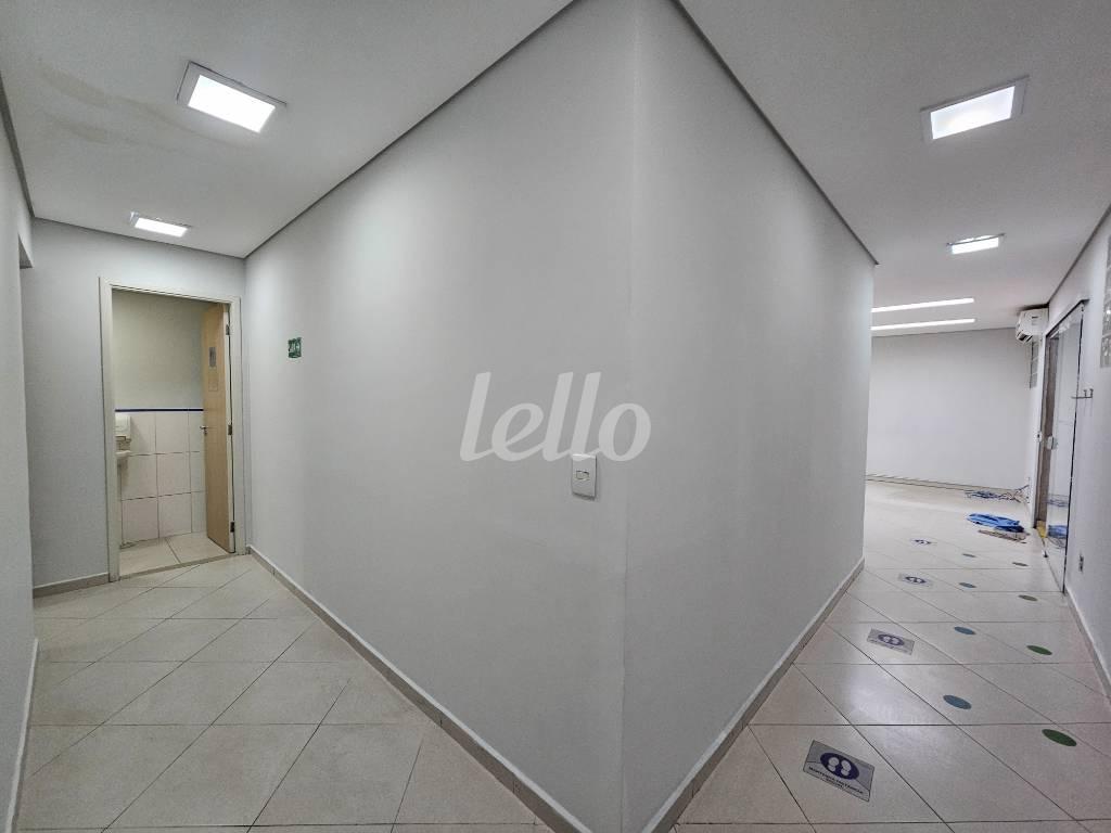 HALL de Prédio Comercial à venda, Monousuário com 372 m², e 3 vagas em Vila Azevedo - São Paulo