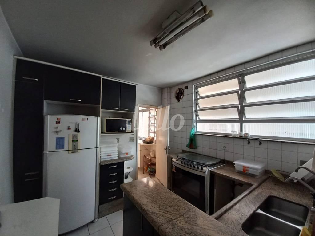 COZINHA de Apartamento à venda, Padrão com 150 m², 3 quartos e 1 vaga em Jardim Paulista - São Paulo