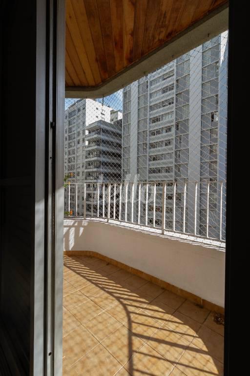 SACADA DA SUÍTE 4 de Apartamento para alugar, Padrão com 208 m², 4 quartos e 2 vagas em Paraíso - São Paulo