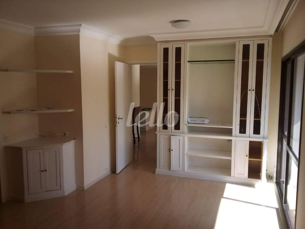 SUITE de Apartamento para alugar, Flat com 80 m², 1 quarto e em Itaim Bibi - São Paulo