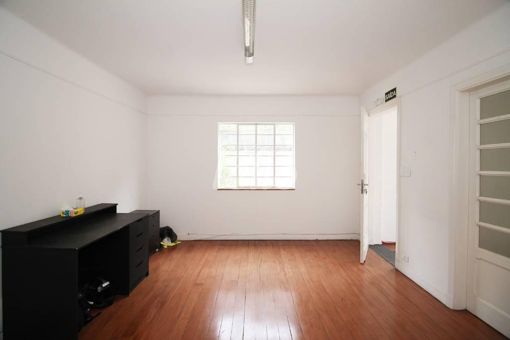 ENTRADA de Casa para alugar, sobrado com 280 m², e 1 vaga em Vila Mariana - São Paulo