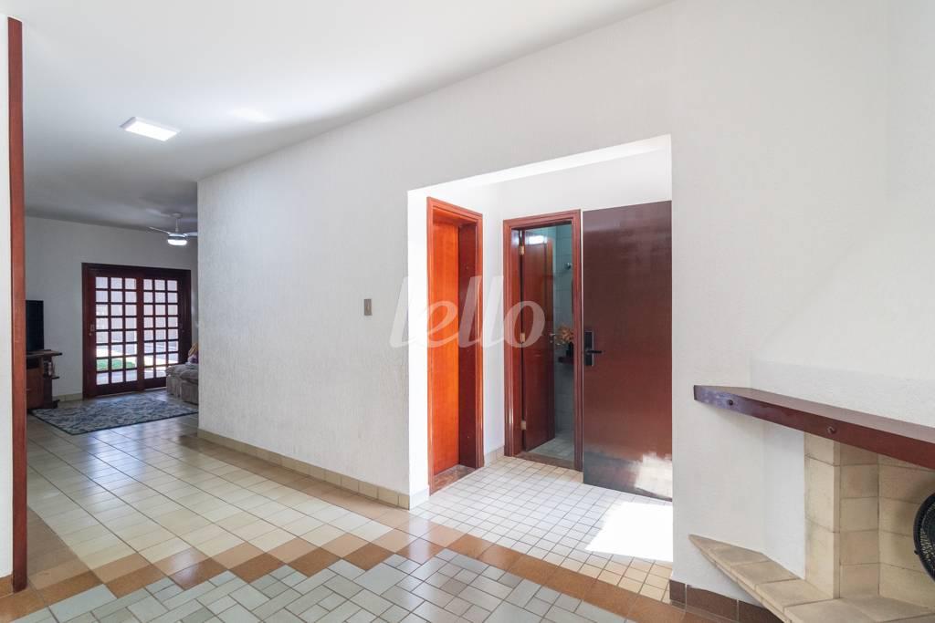 SALA de Casa à venda, sobrado com 350 m², 3 quartos e 12 vagas em Vila Prudente - São Paulo