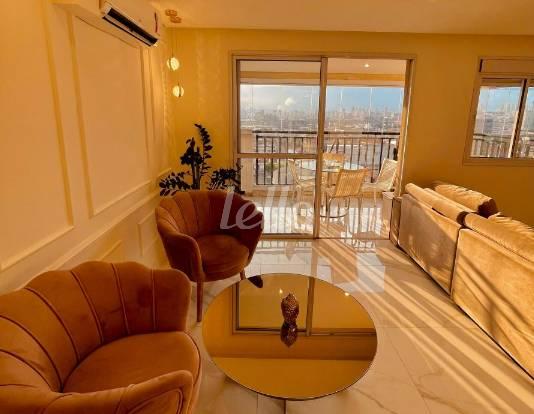 SALA de Apartamento para alugar, Padrão com 73 m², 2 quartos e 2 vagas em Vila Maria - São Paulo