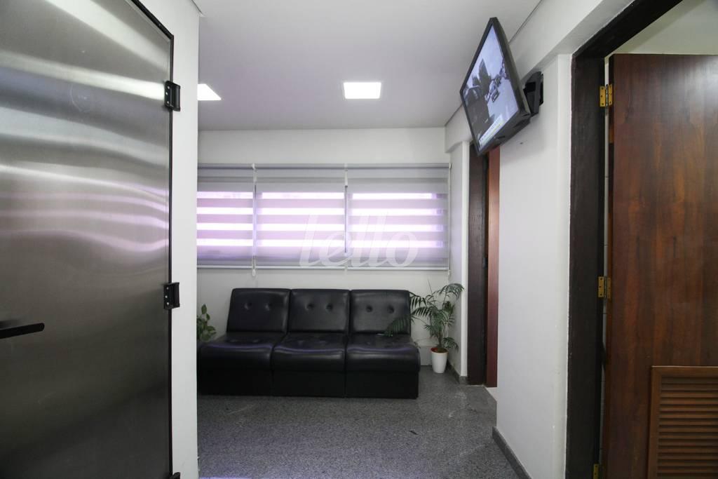 RECEPÇÃO de Sala / Conjunto para alugar, Padrão com 100 m², e em Vila Mariana - São Paulo