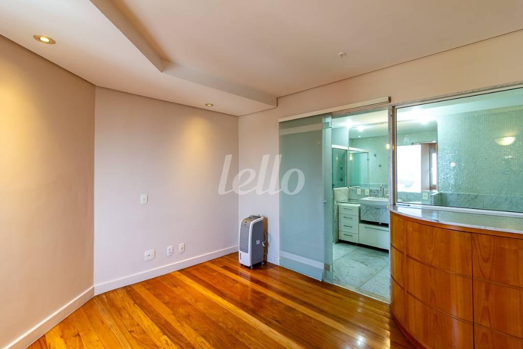 SUITE de Apartamento para alugar, Duplex com 100 m², 1 quarto e 1 vaga em Pinheiros - São Paulo