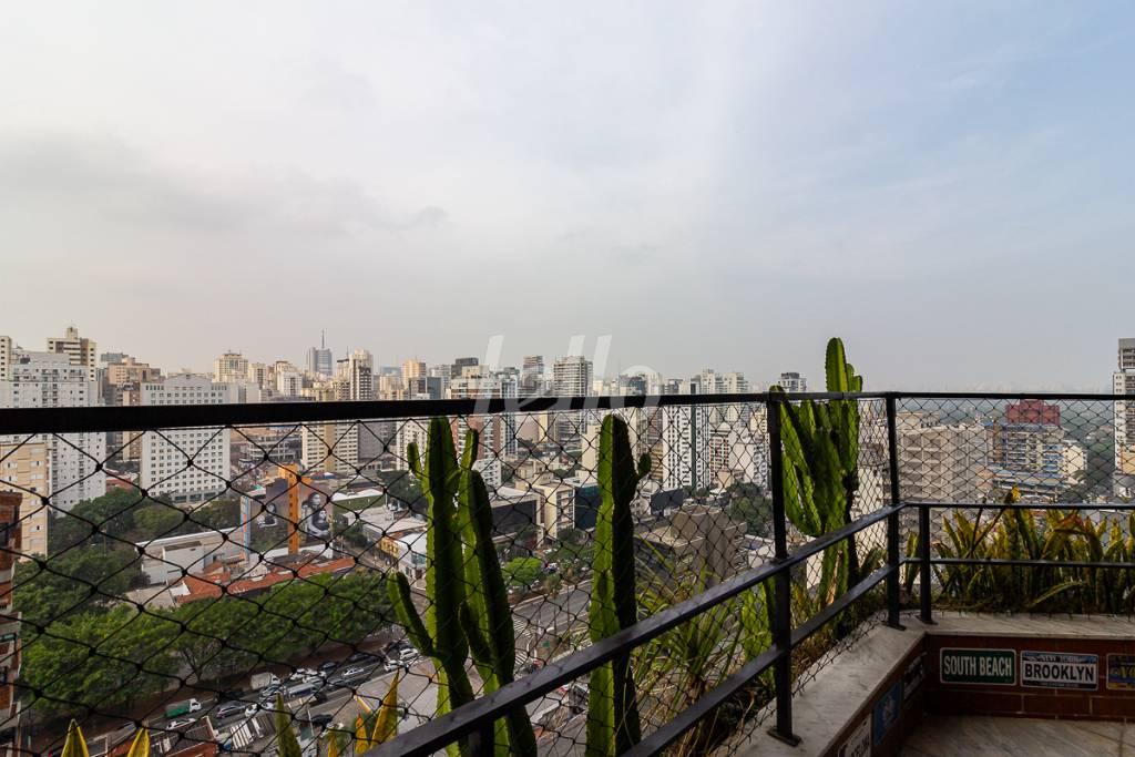 VARANDA de Apartamento para alugar, Duplex com 100 m², 1 quarto e 1 vaga em Pinheiros - São Paulo
