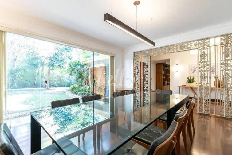 SALA DE JANTAR de Casa à venda, sobrado com 619 m², 5 quartos e 6 vagas em Brooklin Paulista - São Paulo