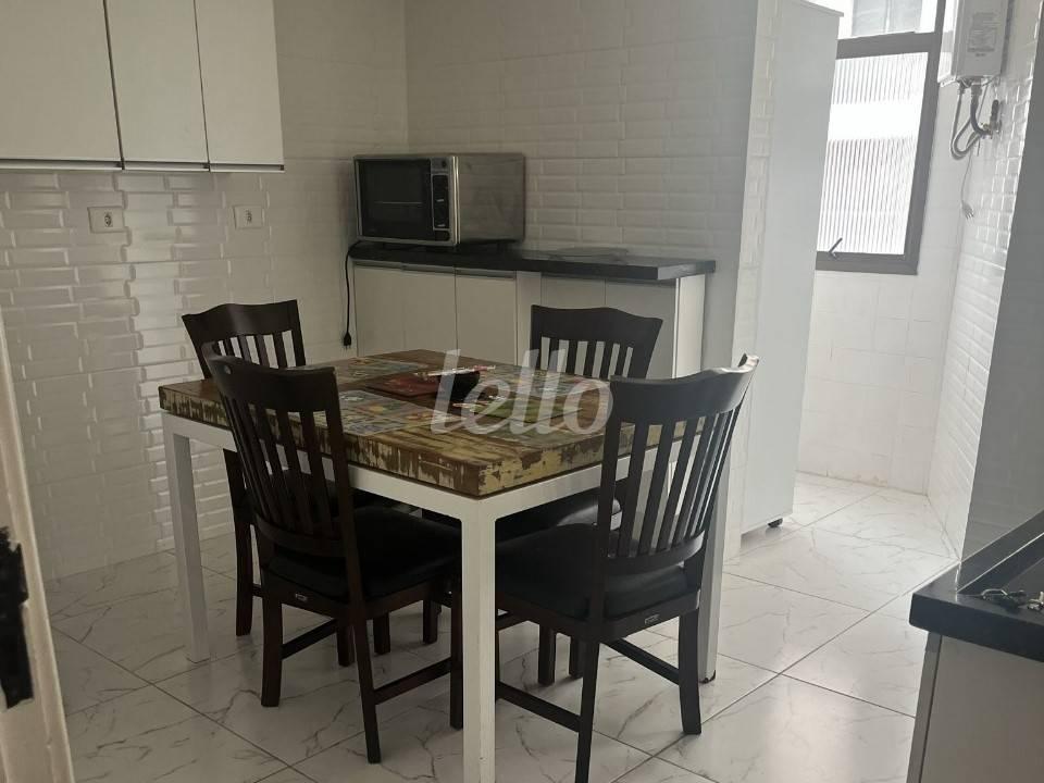 COZINHA de Apartamento para alugar, Padrão com 46 m², 2 quartos e 1 vaga em Nova Piraju - São Paulo