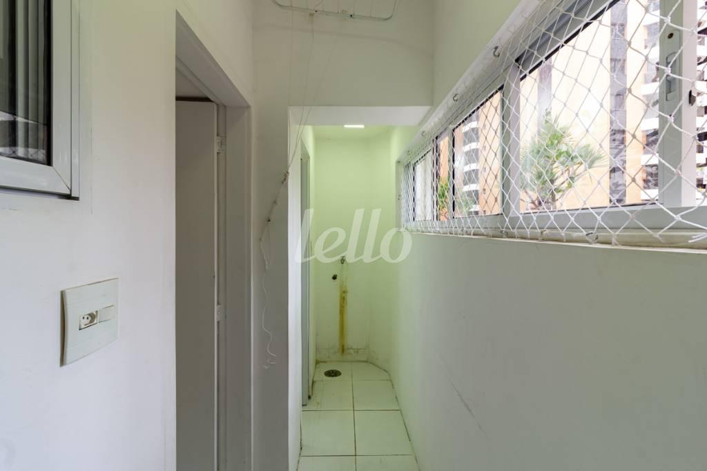 AREA DE SERVIÇO de Apartamento para alugar, Padrão com 115 m², 3 quartos e 1 vaga em Vila Mariana - São Paulo
