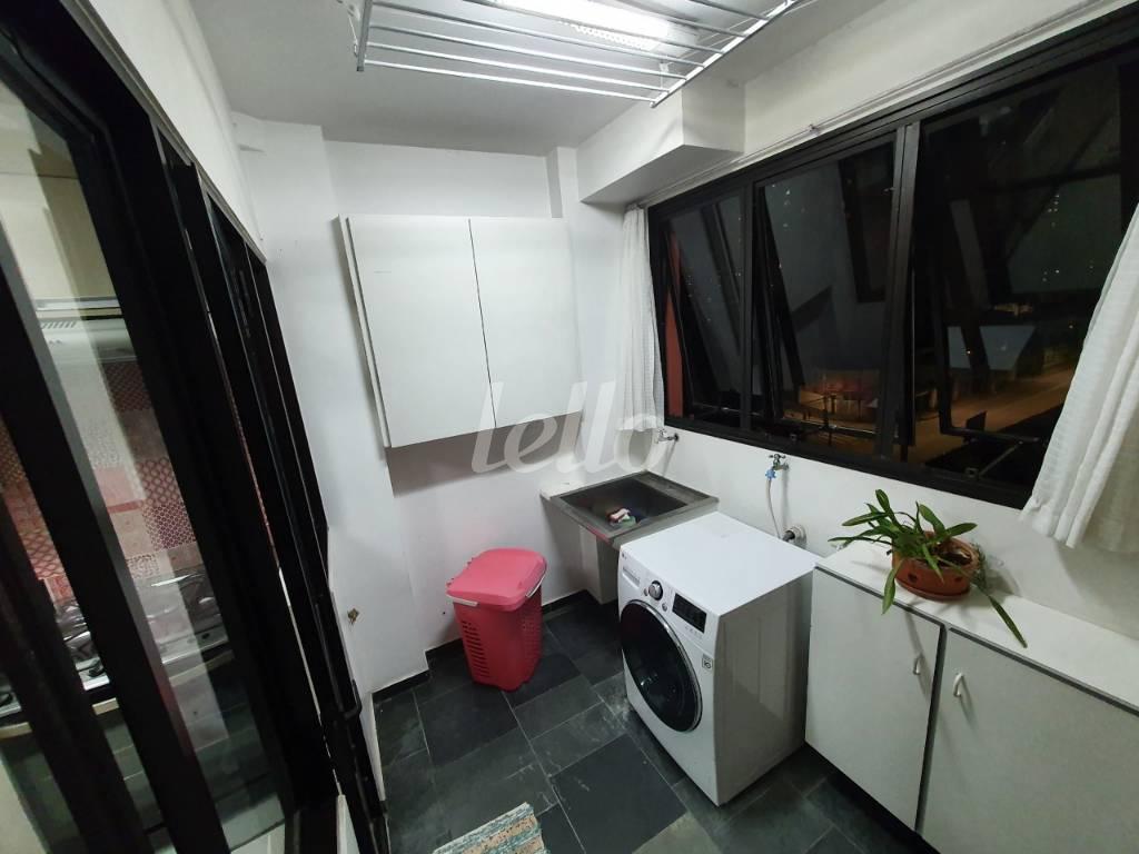 LAVANDERIA de Apartamento à venda, Padrão com 92 m², 2 quartos e 2 vagas em Vila Guiomar - Santo André