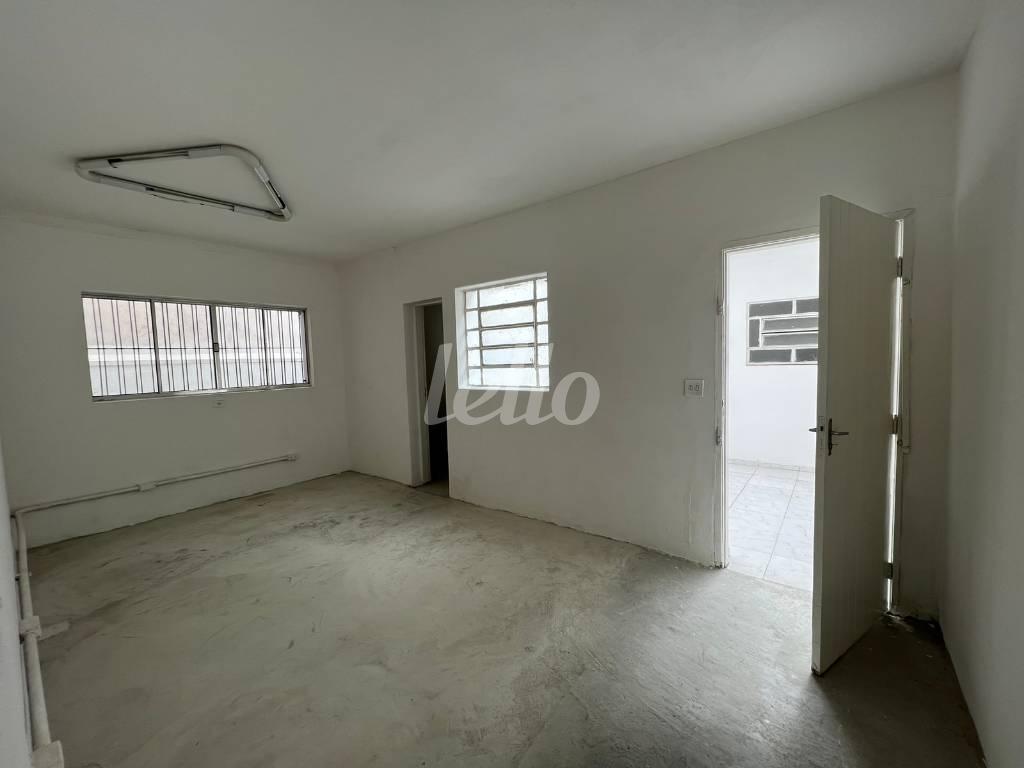 SALA 02 - PISO 01 de Casa para alugar, assobradada com 150 m², e 2 vagas em Vila Pompeia - São Paulo