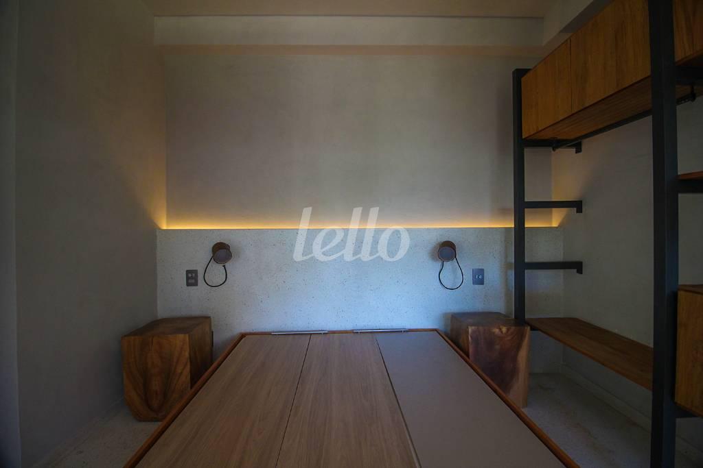 STÚDIO de Apartamento para alugar, Padrão com 100 m², 1 quarto e 2 vagas em Vila Olímpia - São Paulo