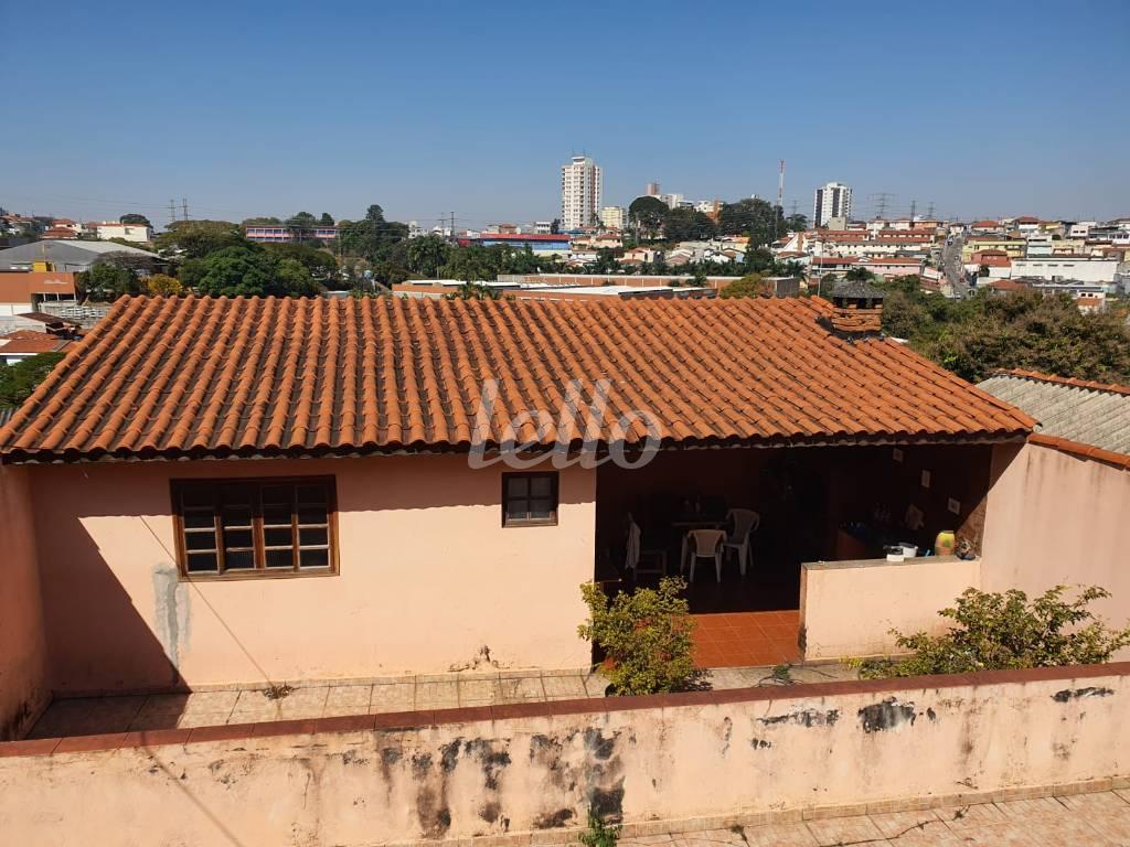 FUNDOS DA CASA de Casa à venda, assobradada com 120 m², 3 quartos e 4 vagas em Vila Isolina Mazzei - São Paulo