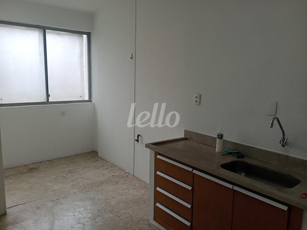 COZINHA de Apartamento para alugar, Padrão com 118 m², 3 quartos e 1 vaga em Itaim Bibi - São Paulo
