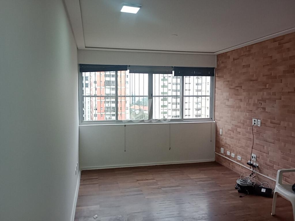 SALA de Apartamento para alugar, Padrão com 118 m², 3 quartos e 1 vaga em Itaim Bibi - São Paulo