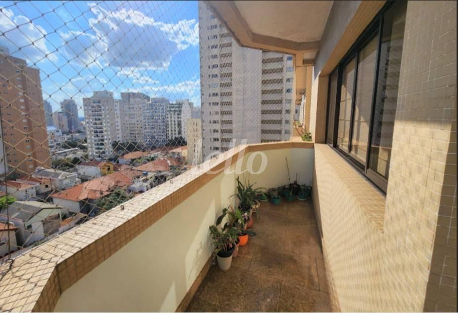 VARANDA SOCIAL de Apartamento à venda, Padrão com 200 m², 4 quartos e 4 vagas em Vila Mariana - São Paulo