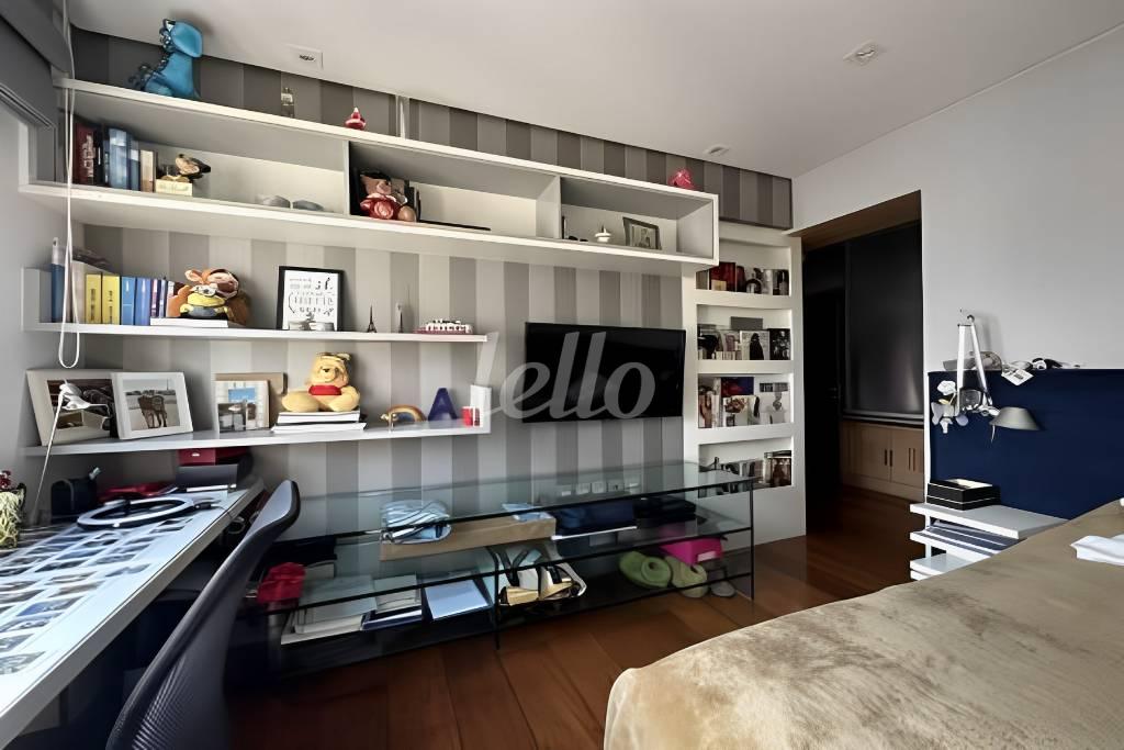 SUITE de Apartamento à venda, Padrão com 374 m², 5 quartos e 6 vagas em Jardim Vila Mariana - São Paulo