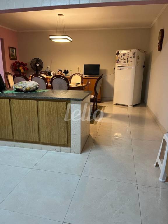COZINHA de Casa à venda, térrea com 232 m², 2 quartos e 5 vagas em Vila Camilópolis - Santo André