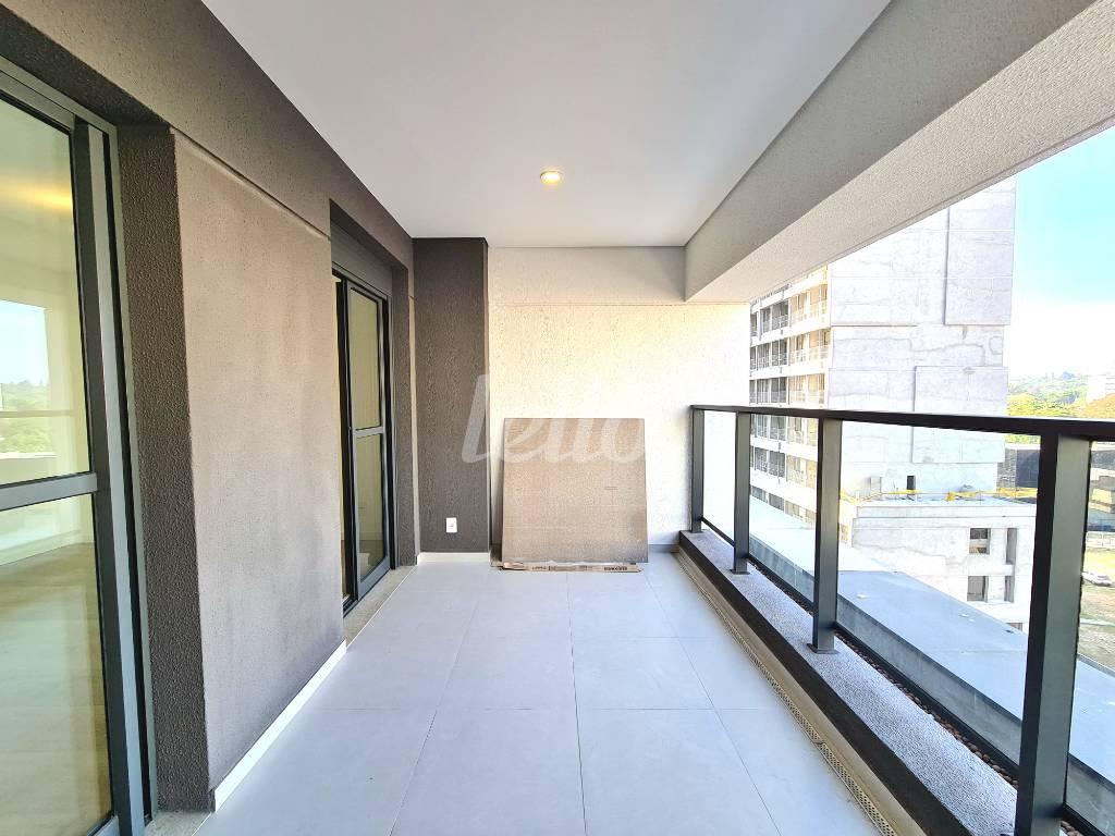 VARANDA de Apartamento à venda, Padrão com 38 m², 1 quarto e 1 vaga em Jardim Das Acácias - São Paulo