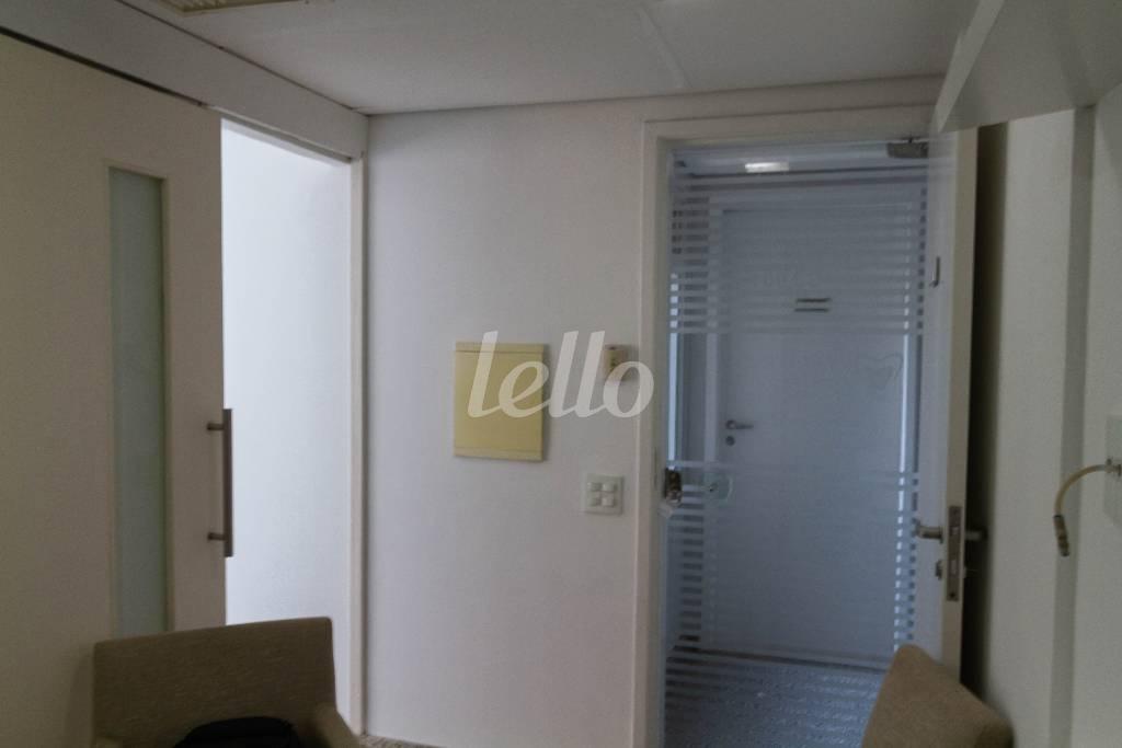 ENTRADA RECEPÇÃO de Sala / Conjunto para alugar, Padrão com 28 m², e 1 vaga em Liberdade - São Paulo