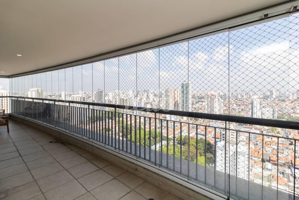 08 VARANDA de Apartamento à venda, Padrão com 234 m², 4 quartos e 4 vagas em Cidade Mãe do Céu - São Paulo