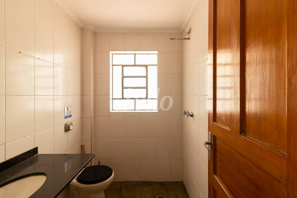 BANHEIRO 2 de Casa para alugar, sobrado com 225 m², 5 quartos e em Jaguaré - São Paulo
