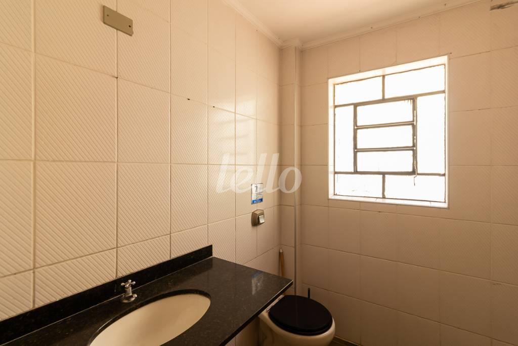 BANHEIRO 2 de Casa para alugar, sobrado com 225 m², 5 quartos e em Jaguaré - São Paulo