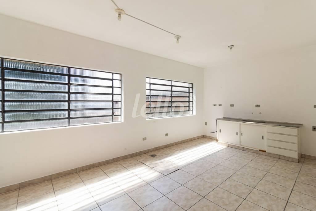 COZINHA de Casa para alugar, sobrado com 225 m², 5 quartos e em Jaguaré - São Paulo